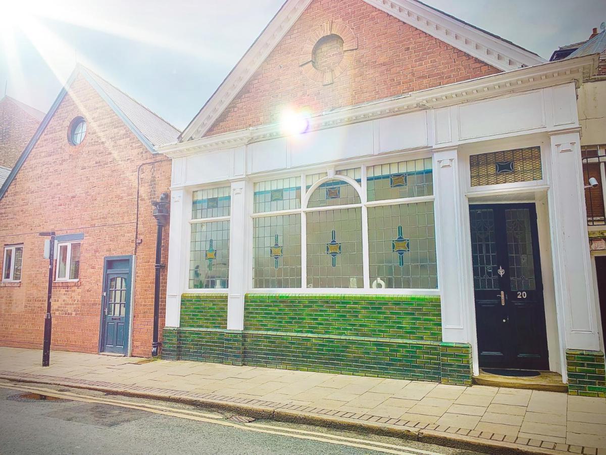 #20 Grimston St 2 Bedroom Near Hull New Theatre Kingston upon Hull