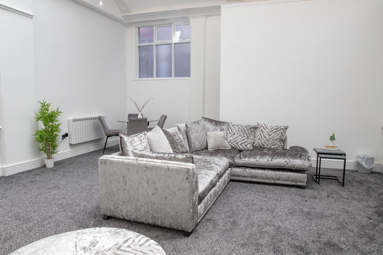 #20 Grimston St 2 Bedroom Near Hull New Theatre Apartment *
