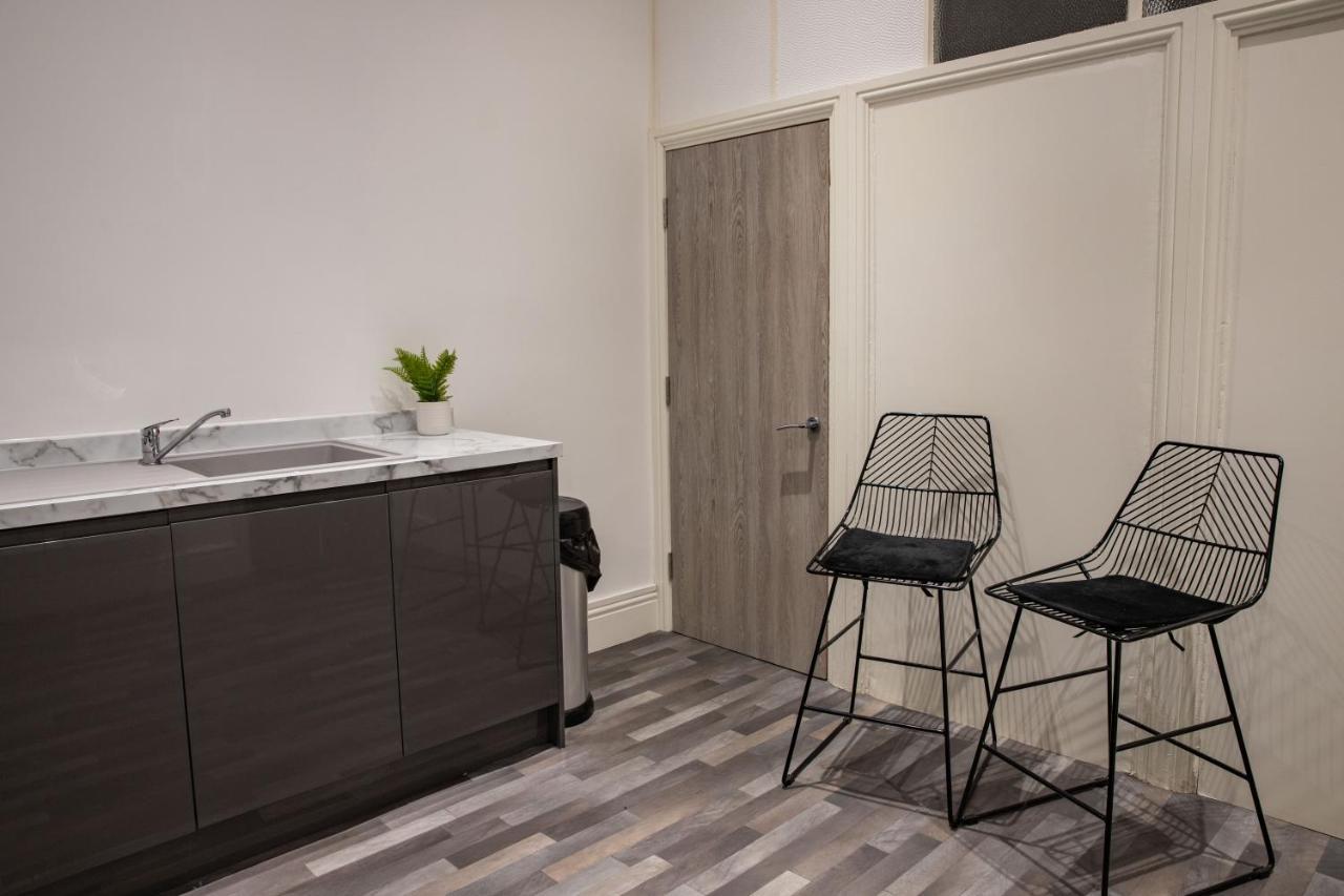 #20 Grimston St 2 Bedroom Near Hull New Theatre Apartment *