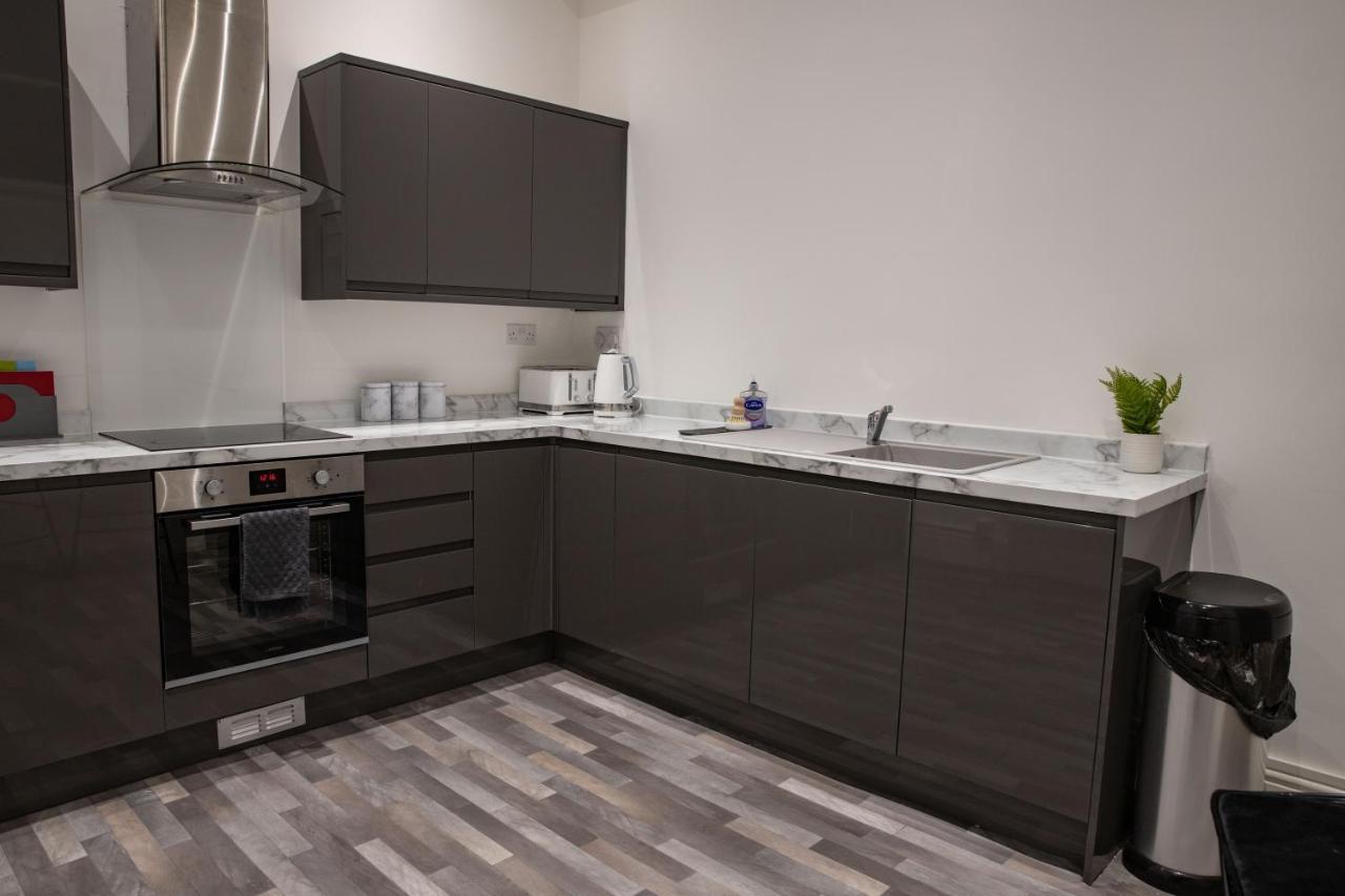 Apartment #20 Grimston St 2 Bedroom Near Hull New Theatre Kingston upon Hull