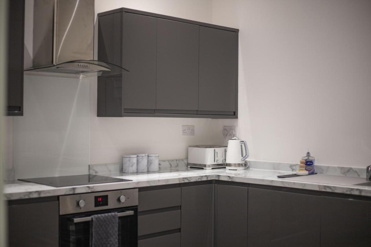 #20 Grimston St 2 Bedroom Near Hull New Theatre *