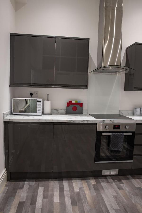 #20 Grimston St 2 Bedroom Near Hull New Theatre *