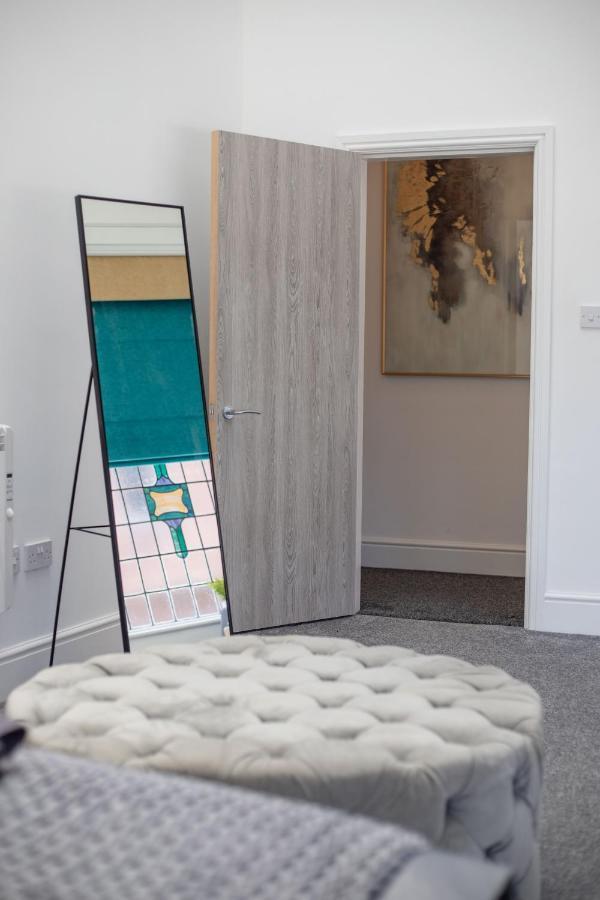 #20 Grimston St 2 Bedroom Near Hull New Theatre Апартаменты *